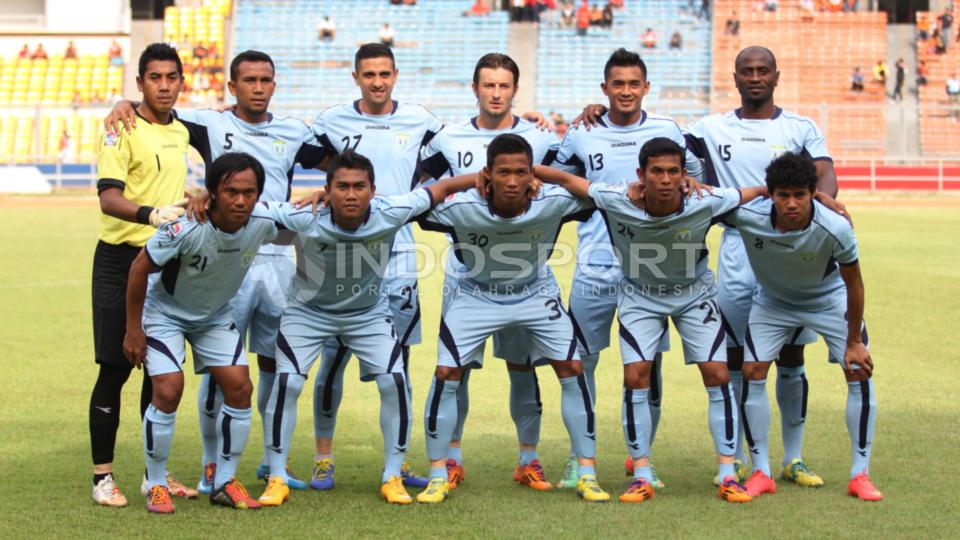 On This Day, Persela meraih kemenangan perdana di turnamen Torabika Soccer Championship (TSC) 2016 atas Perseru Serui di Stadion Surajaya.